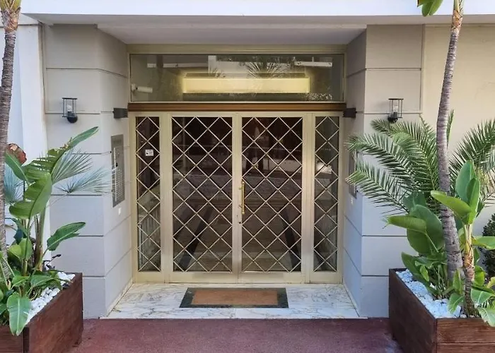 Sablettes Sea View Apartment Menton